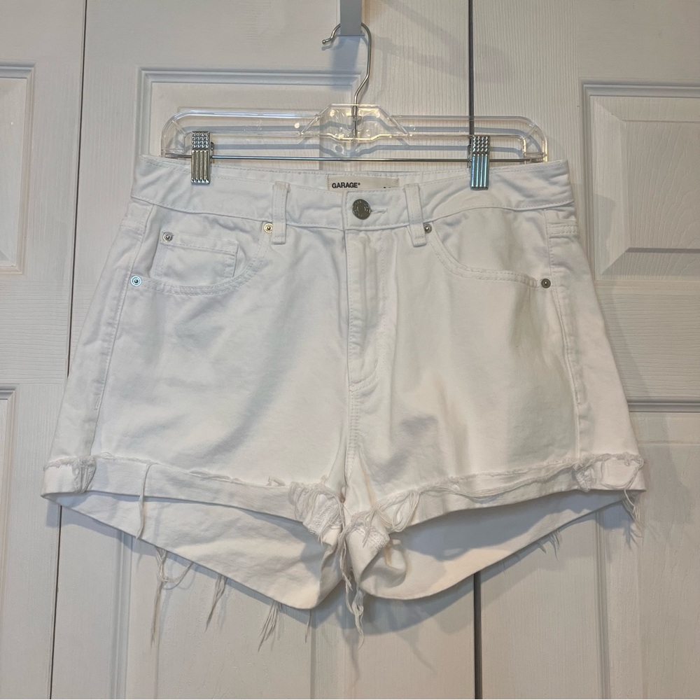 🩷 Garage White Denim Shorts - size 11